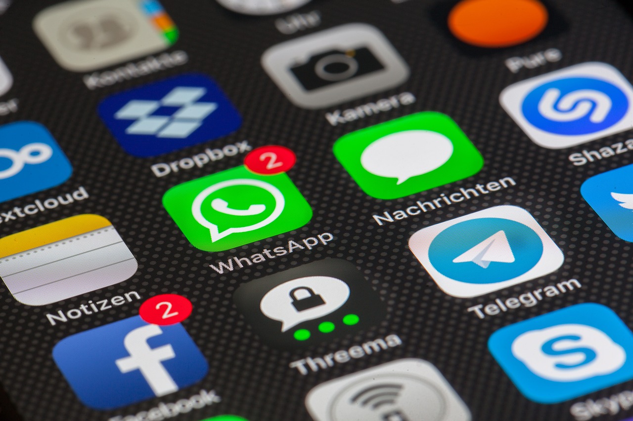 iOS-Startbildschirm mit nativen App-Icons